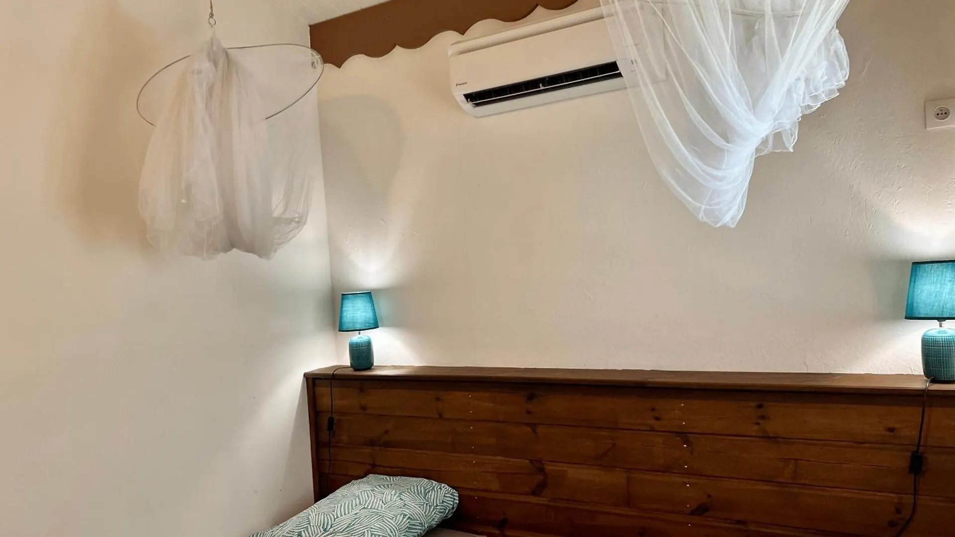 Baz Creole Villa Deshaies Holiday home